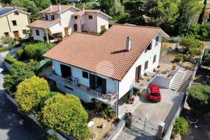 VILLA SINGOLA A CALVI DELL'UMBRIA