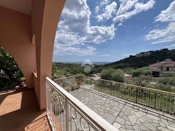 BIFAMILIARE A BOISSANO