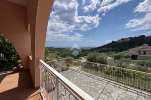 BIFAMILIARE A BOISSANO