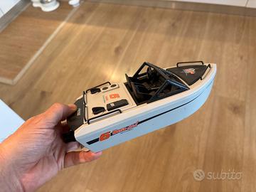 Barca telecomandata brushless seminuova