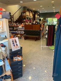 Subentro attività commerciale vendita calzature