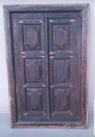 antico stipo in legno 