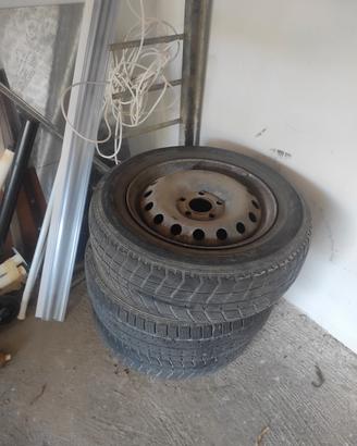 Cerchi Opel Vivaro con Pneumatici Invernali 
