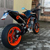 KTM Duke 890R