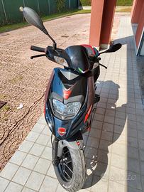 SCOOTER APRILIA 