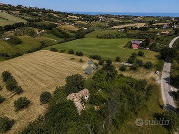 TERRENO A MOSCIANO SANT'ANGELO