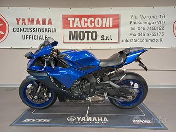Yamaha YZF R1