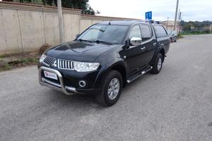 Mitsubishi L 200 PK CASSONATO