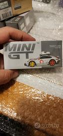 Mini GT Porsche 911 Dakar Uncle Rally 1:64 