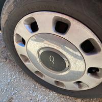 Cerchi borchie e gomme fiat 500