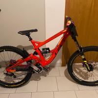 Mtb downhill GT Fury elite