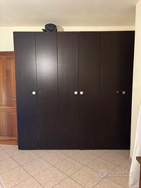 Set  Armadio + letto + 2 comodini + cassettiera