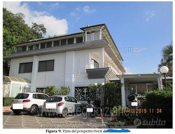 Albergo/Hotel Salerno [A4344543]