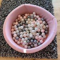 Piscina con palline per bambini