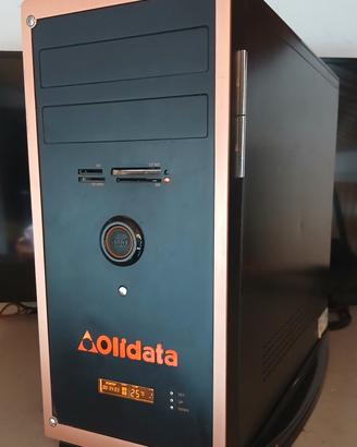 PC FISSO IN PERFETTE CONDIZIONI.