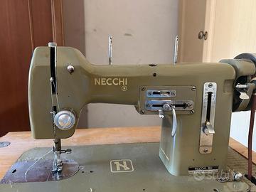 Macchina da cucire Necchi