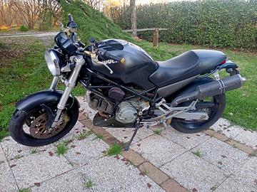 moto ducati Monster dark 900ie
