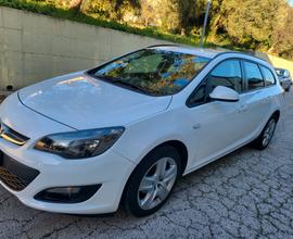 Opel Astra 1.4 Turbo 140CV Sports Tourer GPL Tech 