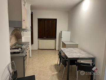 Appartamento zona centrale giá arredato 2 camere