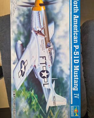Trumpeter North American P51D Mustang IV 1/24