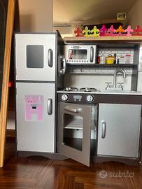 Cucinetta bambina