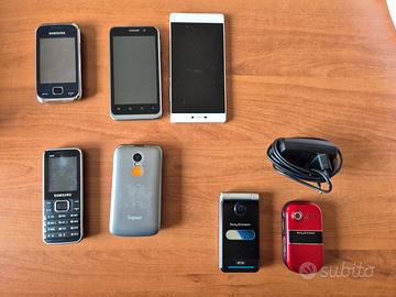 Set di cellulari funzionanti e non funzionanti