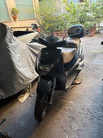 Piaggio beverly 400