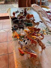 Animali di gomma e plastica