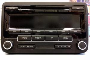 AUTORADIO STEREO CD MP3 VOLKSWAGEN TOURAN 2011