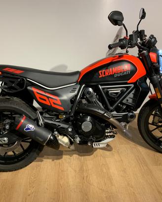 Ducati Scrambler Full Throttle Anno 2023 KM 3228