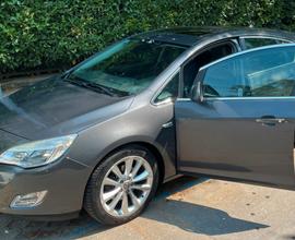 OPEL Astra J CDTi 125 CV 2011
