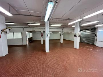 Privato vende Garage