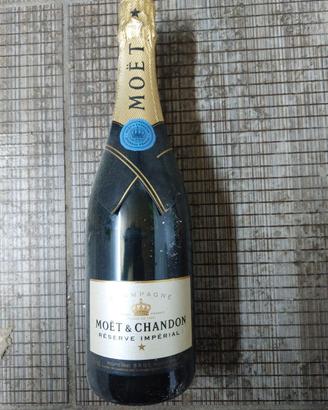 champagne pommery, moet + franciacorta