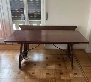 Tavolo rustico fatto a mano da falegname