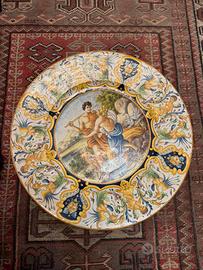 Piatto monumentale in maiolica