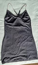 Sottoveste in raso nero con bretelle in strass