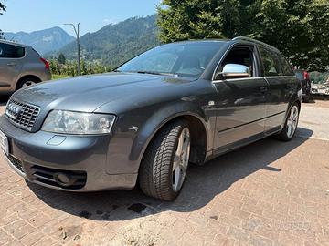 Audi S4 4.2 V8 quattro 