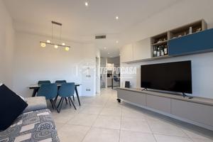 TRILOCALE COMPLETAMENTE RISTRUTTURATO IN ZONA AMAT