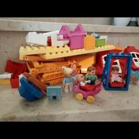 Casa famiglia Lego con 4 personaggi