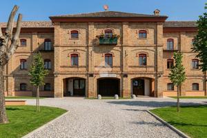 3 LOCALI A LAGOSANTO