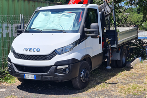 Gru Iveco daily 60/15 ribaltabile con la GRU
