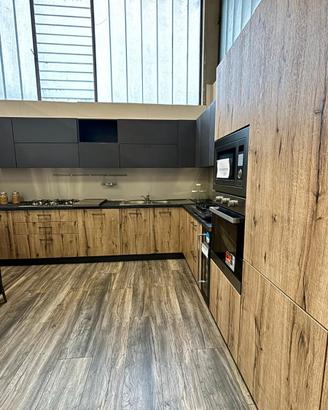 Cucina NUOVA moderna a metà prezzo, adattabile