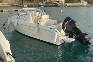 Bluline 23 wa 7,20 cabinata 200 cv 4 tempi