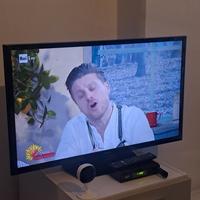 TV SAMSUNG 32" DVBT2 