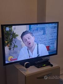 TV SAMSUNG 32" DVBT2 