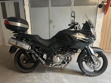 MOTO V-STROM 650 DL