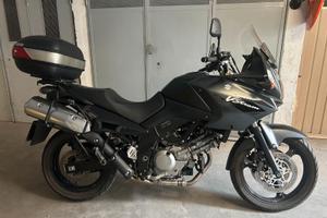 MOTO V-STROM 650 DL
