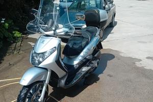 Piaggio Beverly 250 i.e. – 8.700 km verificabili
