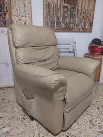 Poltrona reclinabile