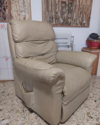 Poltrona reclinabile